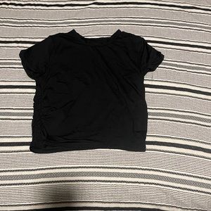 Lululemon cropped shirt